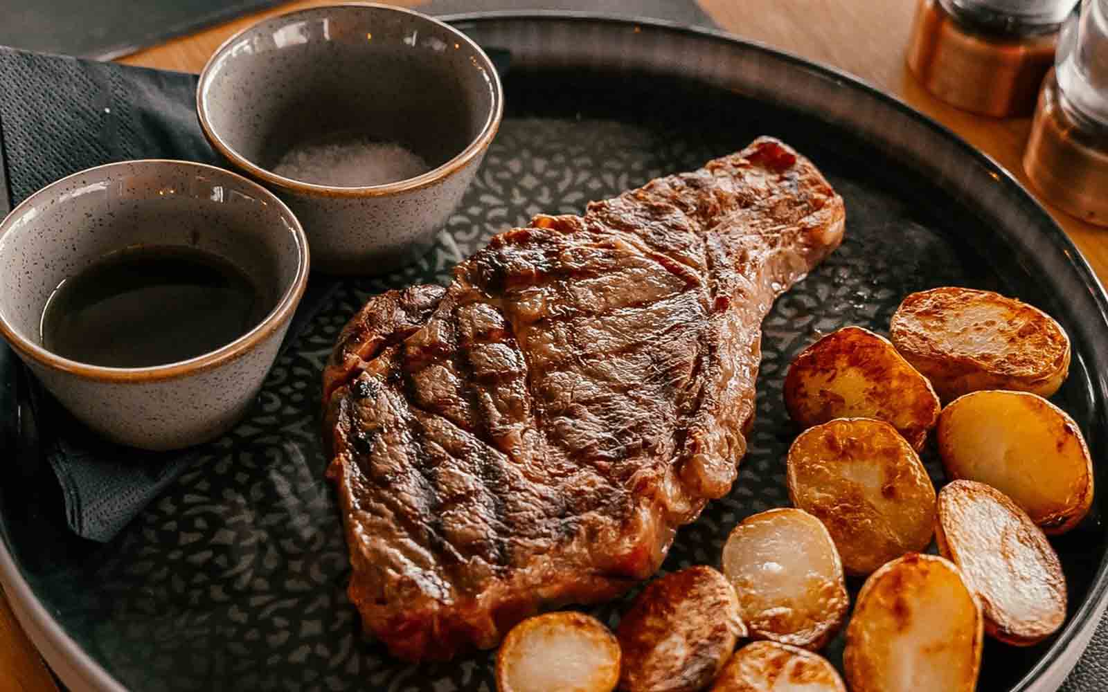 ULEŽAN AMERIŠKI RIBEYE
